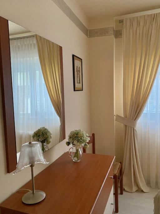Lovely & Quiet 1-Bedroom Condo With Free Parking Βουκουρέστι Εξωτερικό φωτογραφία